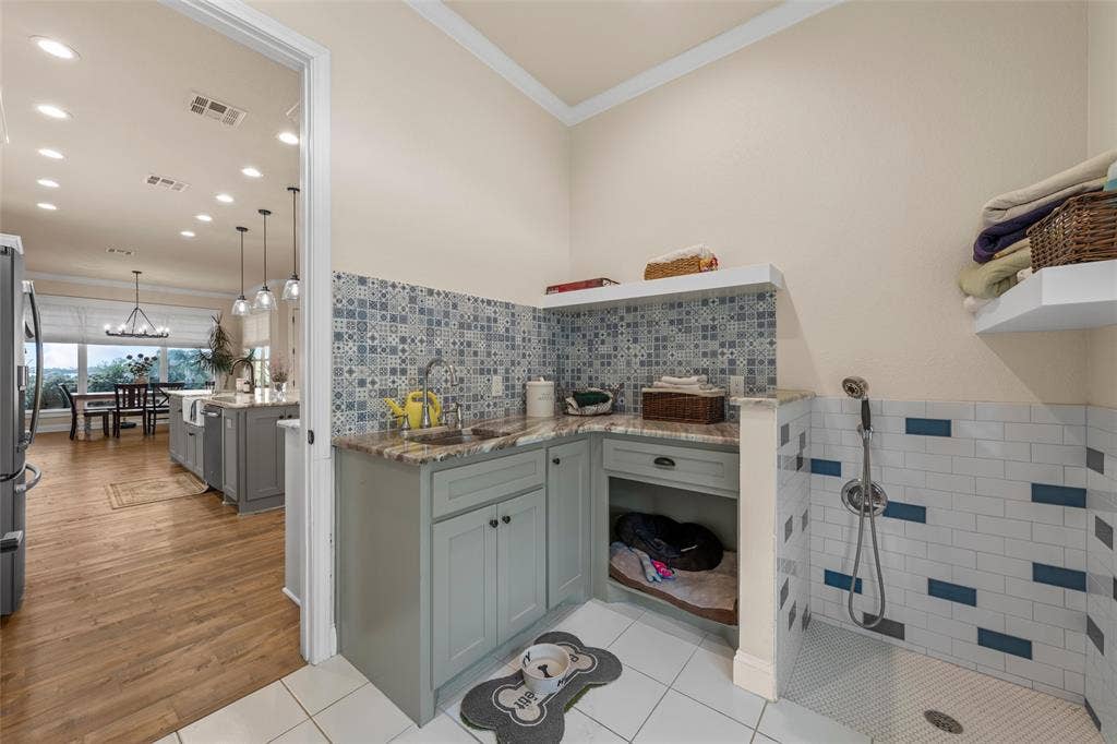 8305 Jonquil Drive, Waco, TX 76708 8305 Jonquil Drive, Waco, TX 76708