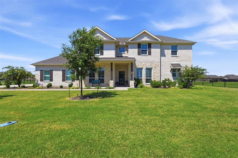 Property photo for 1466 Emilia Drive, Farmersville, TX