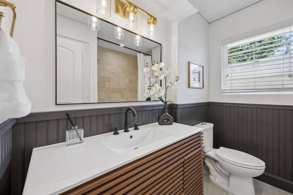 7223 Edgerton Drive, Dallas, TX 75231 7223 Edgerton Drive, Dallas, TX 75231