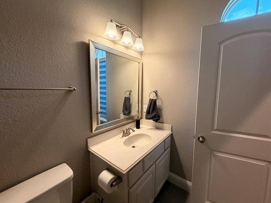 6133 Claridge Lane, Frisco, TX 75035 6133 Claridge Lane, Frisco, TX 75035