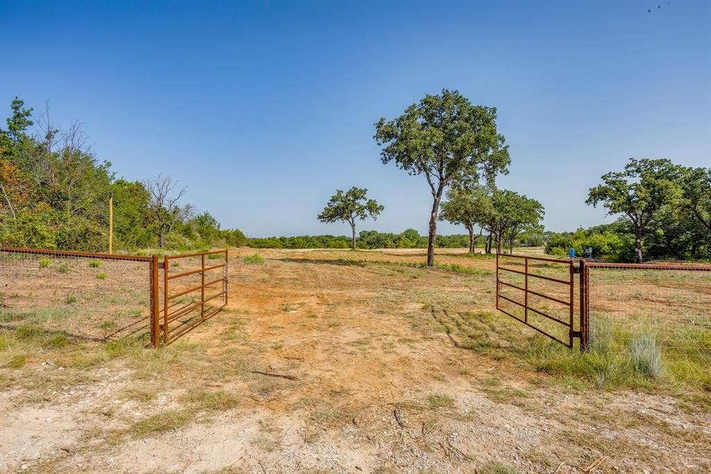 7930 Boswell Court, Lipan, TX 76462 7930 Boswell Court, Lipan, TX 76462