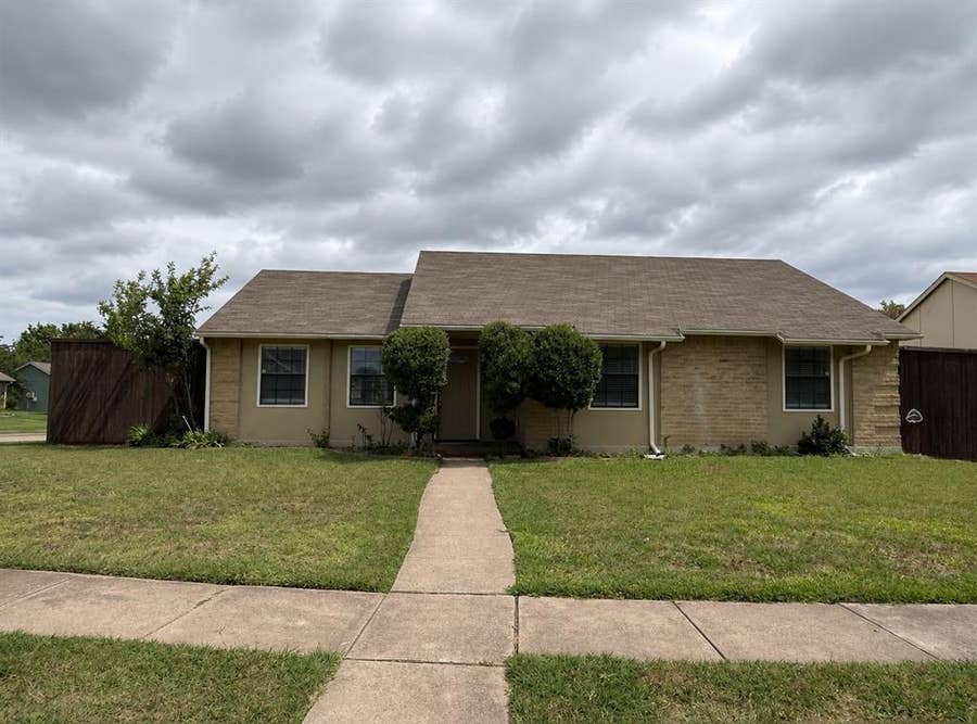Property photo for 515 English Oak Street, Allen, TX