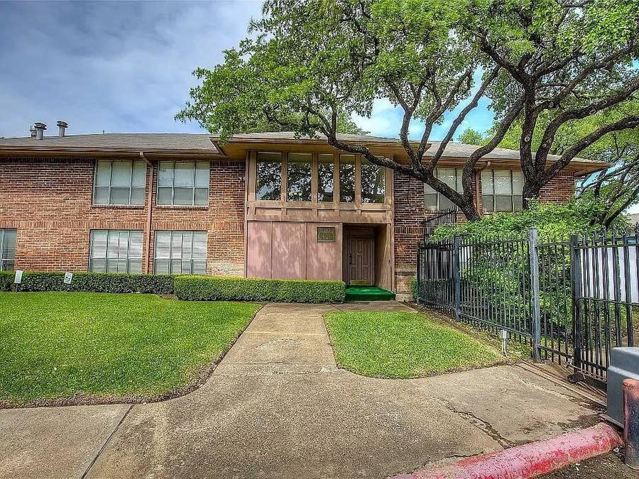 Property photo for 10552 High Hollows Drive, #136, Dallas, TX