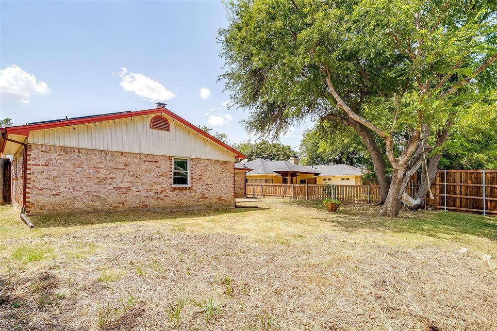 2617 Magnolia Drive, Irving, TX 75062