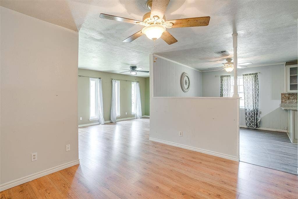 2617 Magnolia Drive, Irving, TX 75062