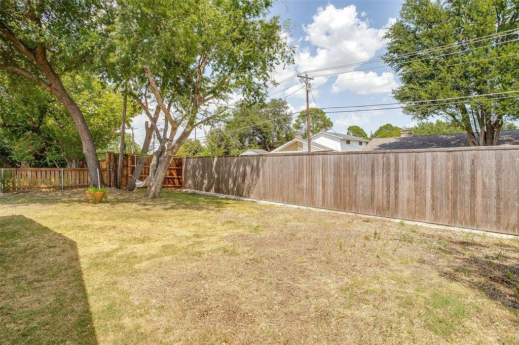 2617 Magnolia Drive, Irving, TX 75062