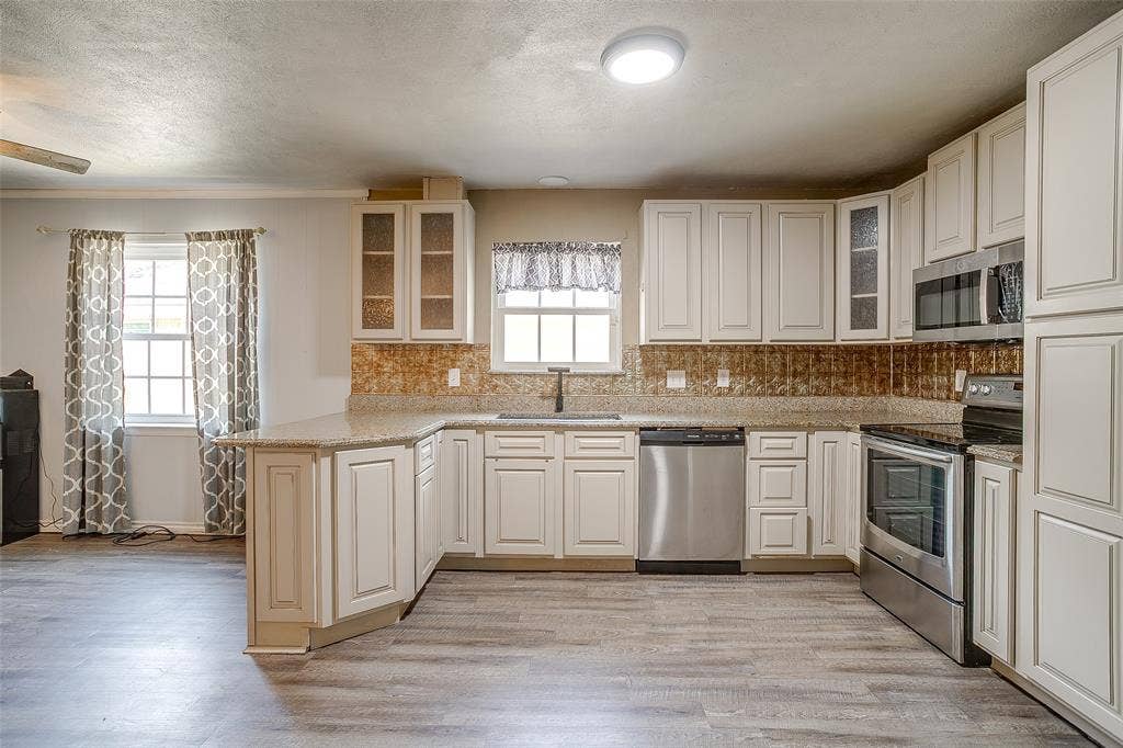 2617 Magnolia Drive, Irving, TX 75062