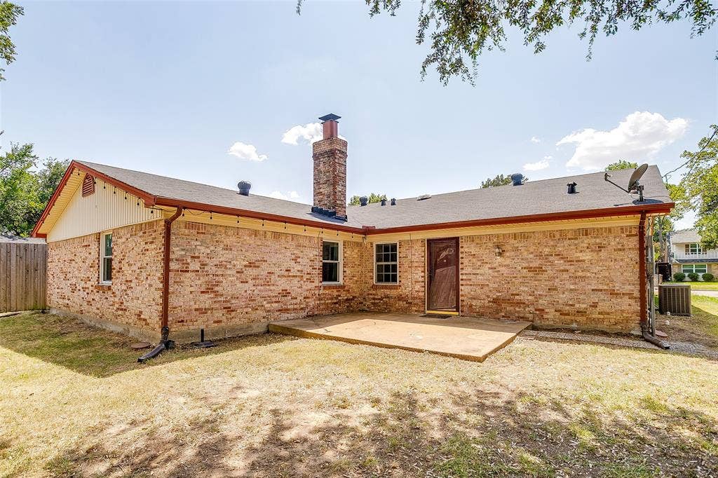 2617 Magnolia Drive, Irving, TX 75062