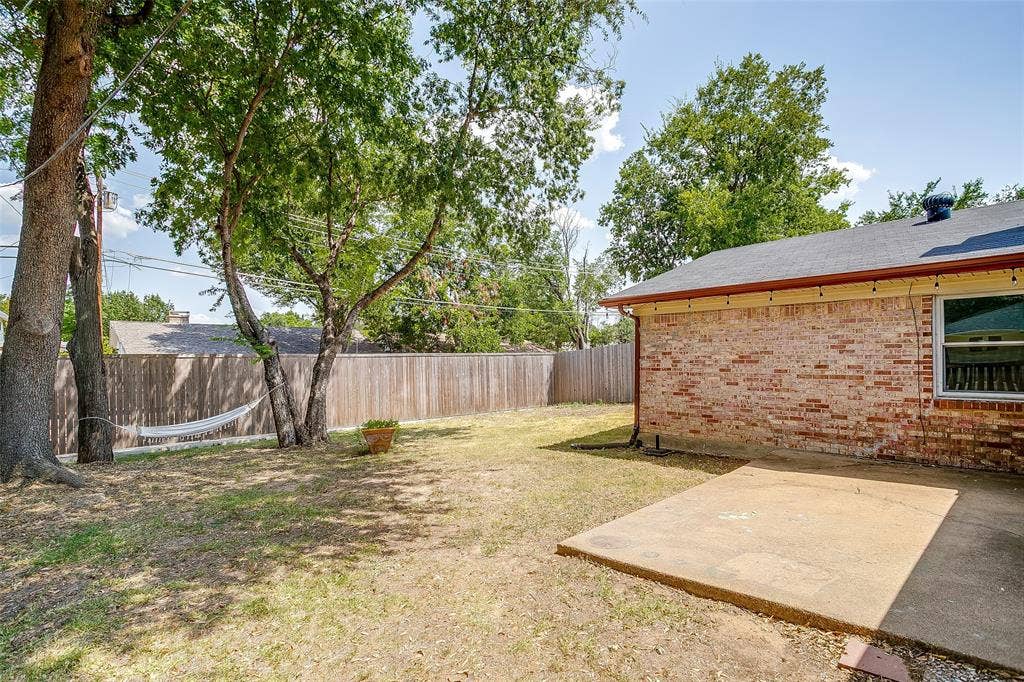 2617 Magnolia Drive, Irving, TX 75062