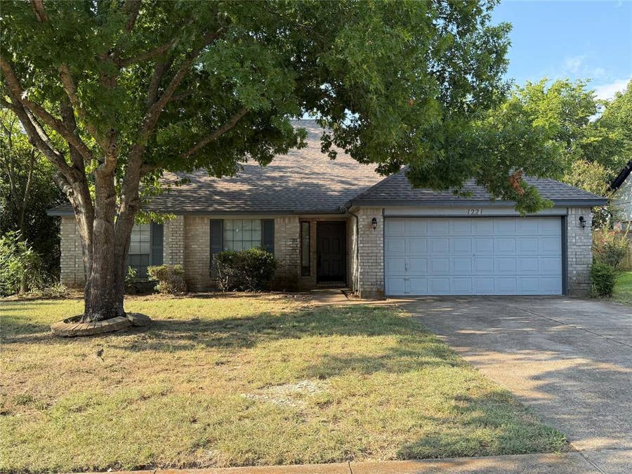 Property photo for 1221 Castleman Drive, Cedar Hill, TX