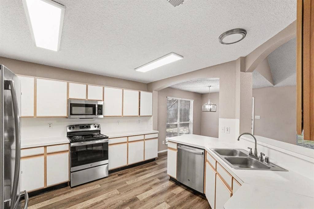 1010 Barkridge Drive, McKinney, TX 75069 1010 Barkridge Drive, McKinney, TX 75069