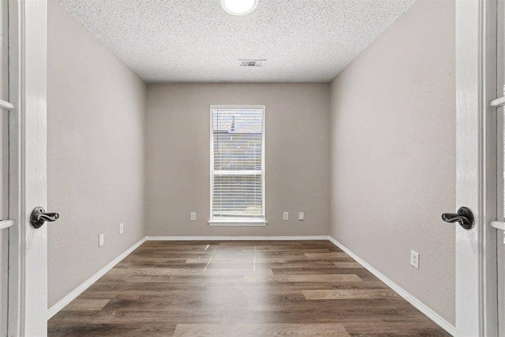 1010 Barkridge Drive, McKinney, TX 75069 1010 Barkridge Drive, McKinney, TX 75069