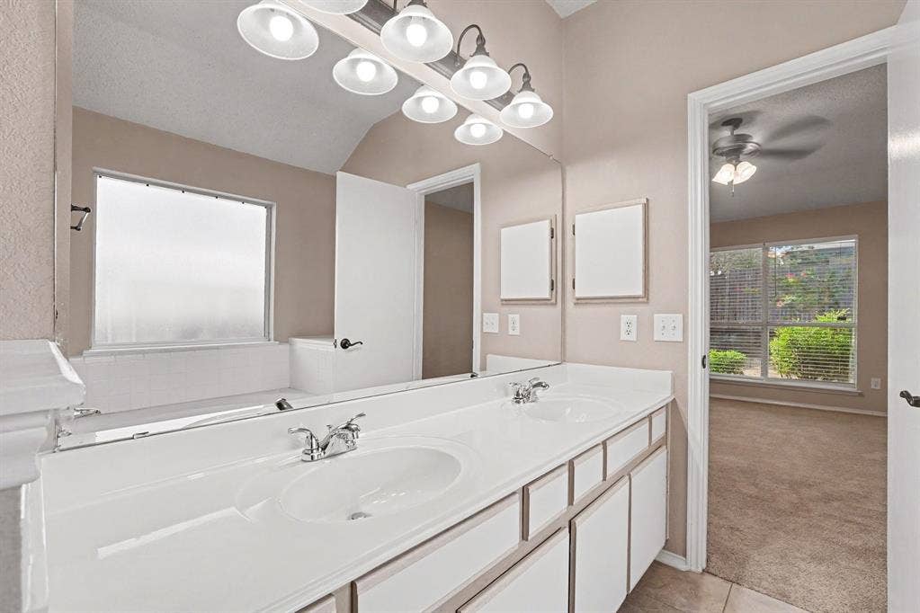 1010 Barkridge Drive, McKinney, TX 75069 1010 Barkridge Drive, McKinney, TX 75069