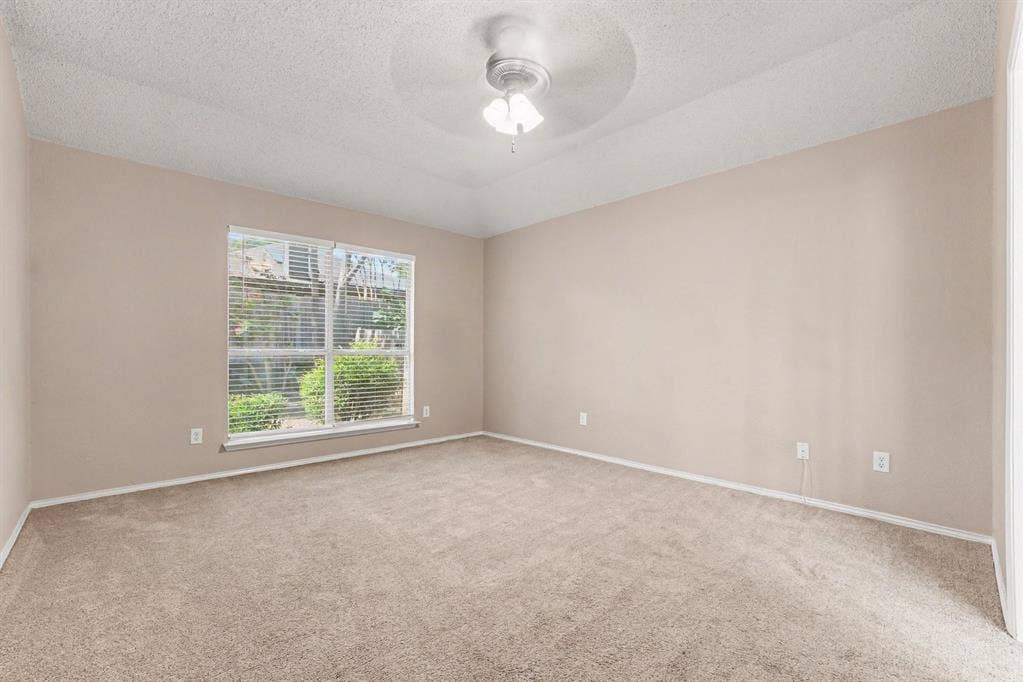 1010 Barkridge Drive, McKinney, TX 75069 1010 Barkridge Drive, McKinney, TX 75069