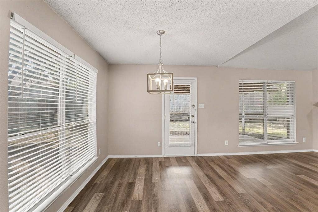 1010 Barkridge Drive, McKinney, TX 75069 1010 Barkridge Drive, McKinney, TX 75069