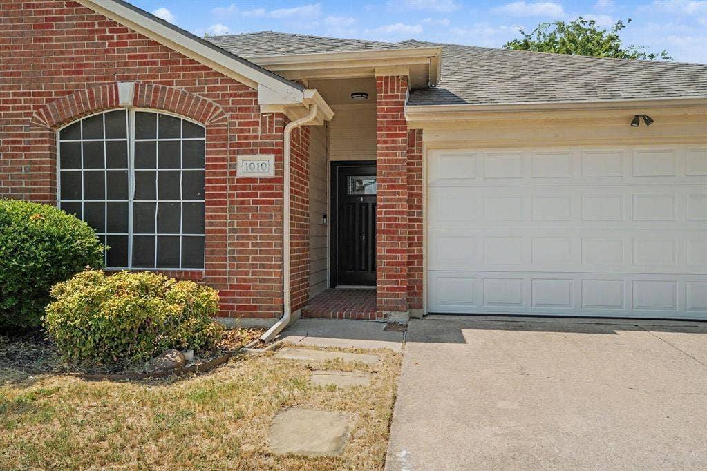 1010 Barkridge Drive, McKinney, TX 75069 1010 Barkridge Drive, McKinney, TX 75069