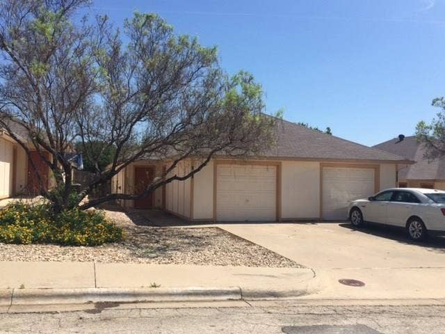 Property photo for 1424 Walters Drive, Granbury, TX