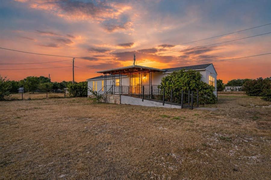 Property photo for 3205 Oak Hill Drive, Granbury, TX