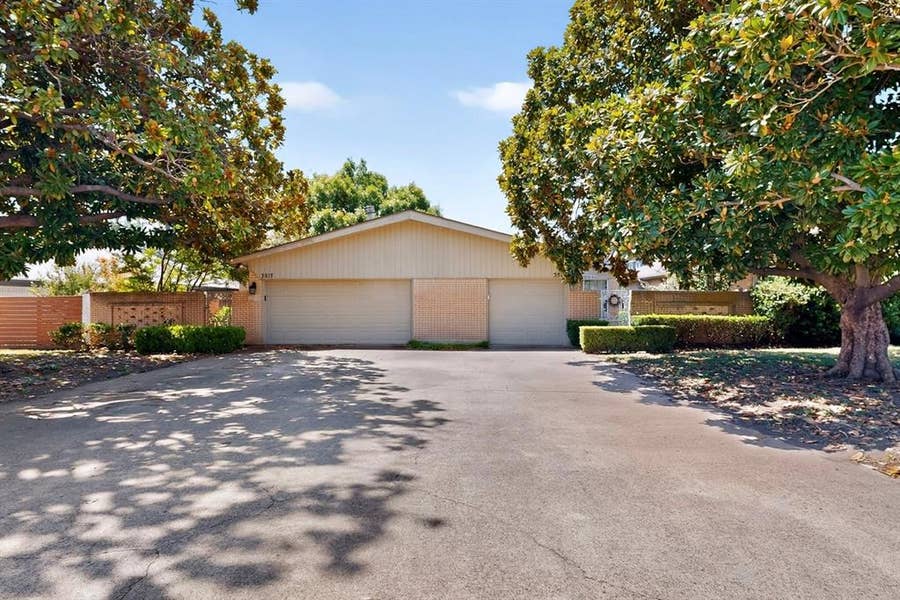Property photo for 3517 Northwest Parkway, University Park, TX