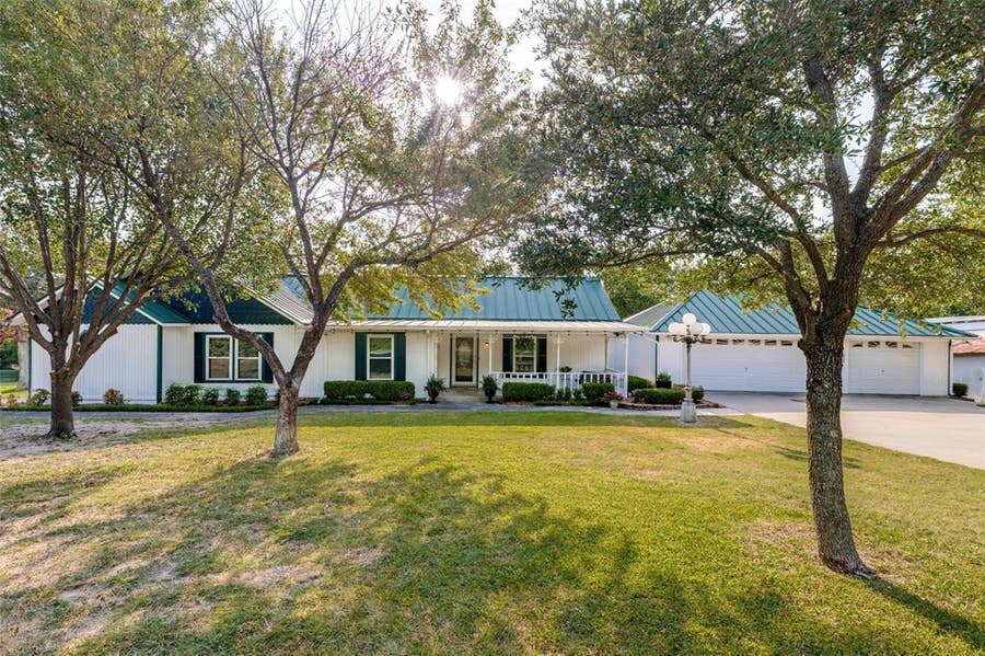 Property photo for 1020 Winningkoff Road, Lucas, TX