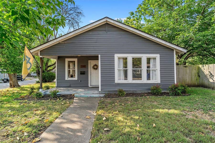 Property photo for 2200 Lyle Avenue, Waco, TX