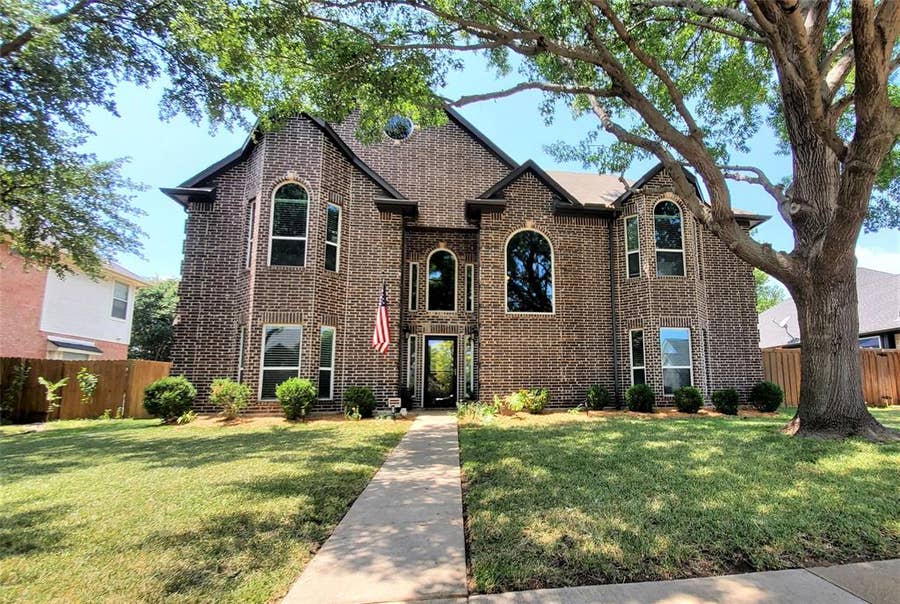 Property photo for 912 Blackstone Drive, Allen, TX