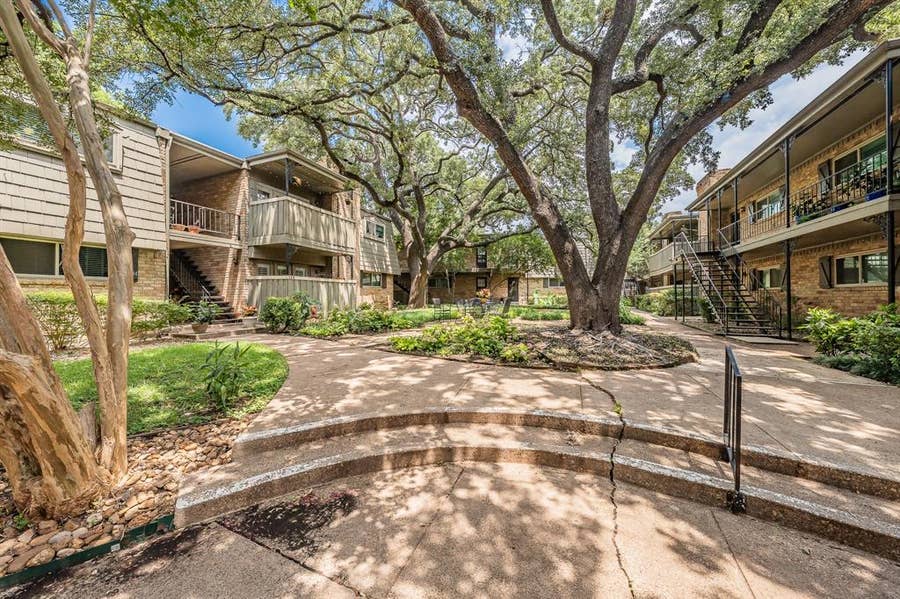 Property photo for 7706 Meadow Road, #225, Dallas, TX