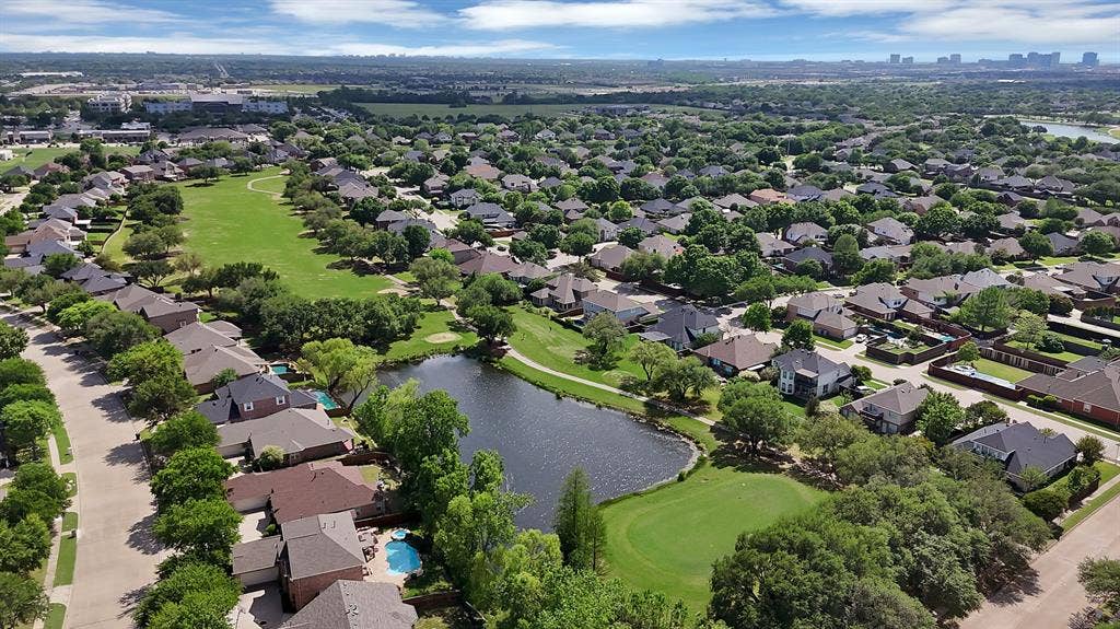 10613 Memphis Drive, Frisco, TX 75035 10613 Memphis Drive, Frisco, TX 75035