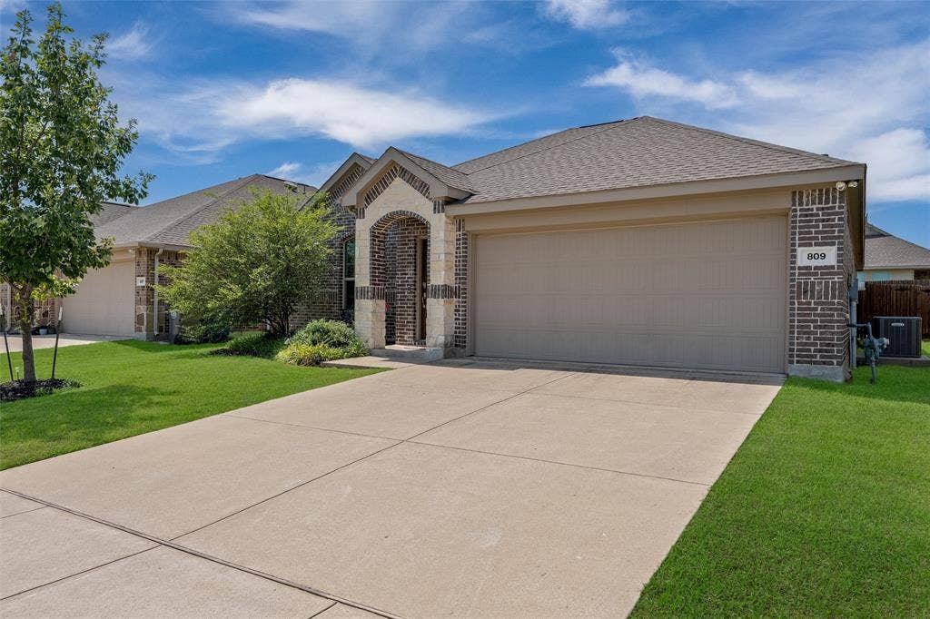 809 Spruce Lane, Princeton, TX 75407 809 Spruce Lane, Princeton, TX 75407