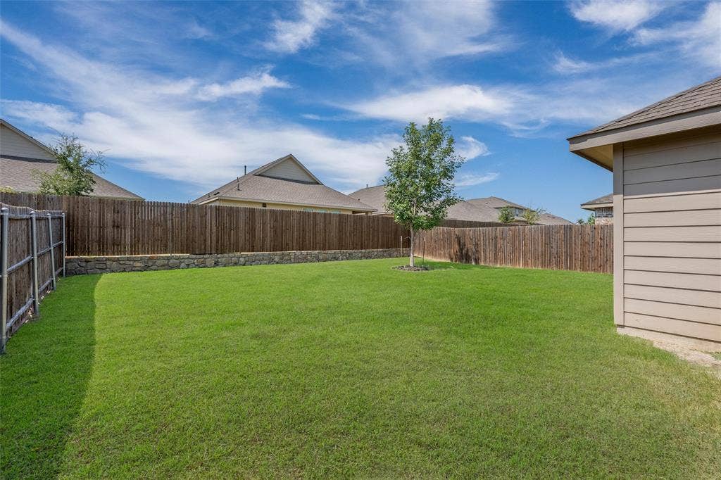 809 Spruce Lane, Princeton, TX 75407 809 Spruce Lane, Princeton, TX 75407