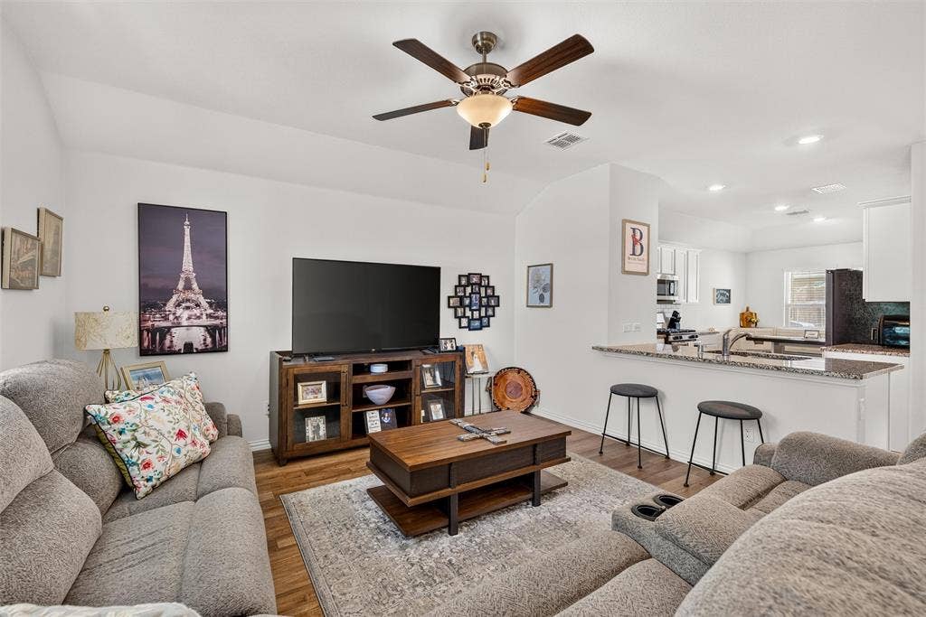 809 Spruce Lane, Princeton, TX 75407 809 Spruce Lane, Princeton, TX 75407