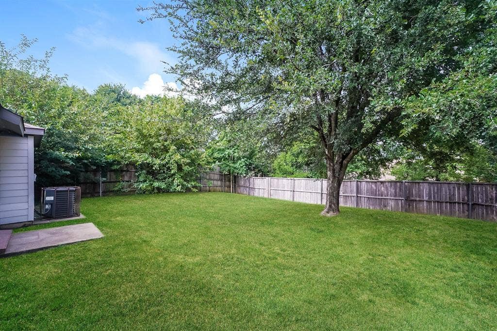 1923 Nemechek Drive, Dallas, TX 75217 1923 Nemechek Drive, Dallas, TX 75217