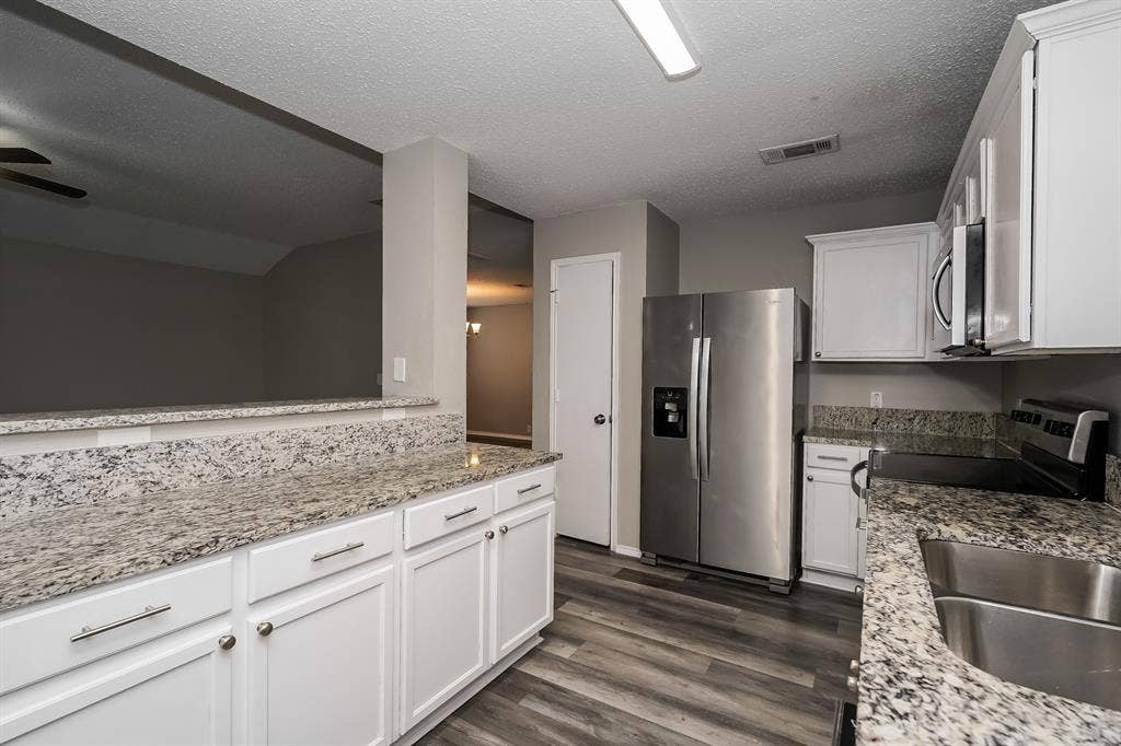 1923 Nemechek Drive, Dallas, TX 75217 1923 Nemechek Drive, Dallas, TX 75217