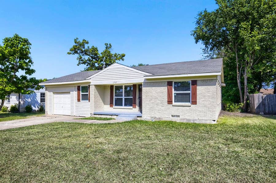 Property photo for 1707 Summit Street, Mesquite, TX