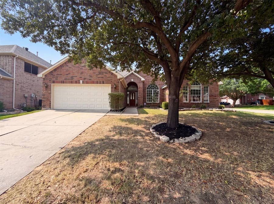 Property photo for 1221 Old Oak Trail, Flower Mound, TX