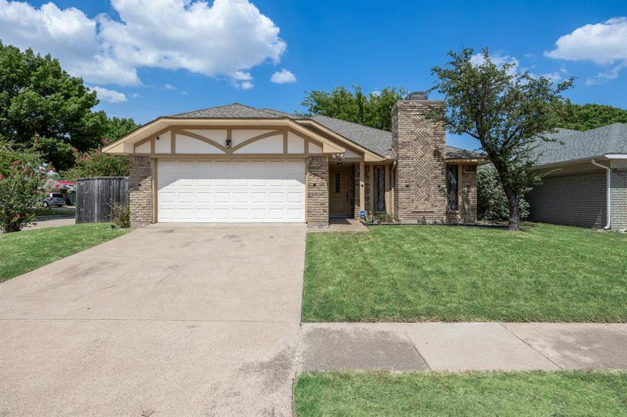 Property photo for 3217 Laurel Oaks Court, Garland, TX