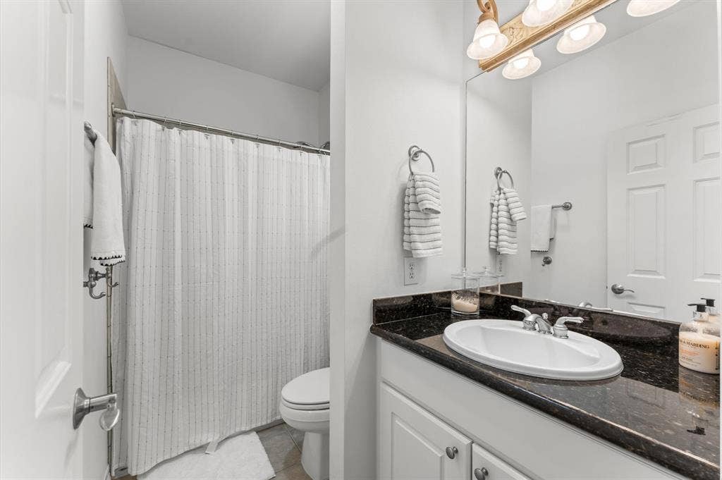 5327 Nolda Street, #B, Houston, TX 77007 5327 Nolda Street, #B, Houston, TX 77007