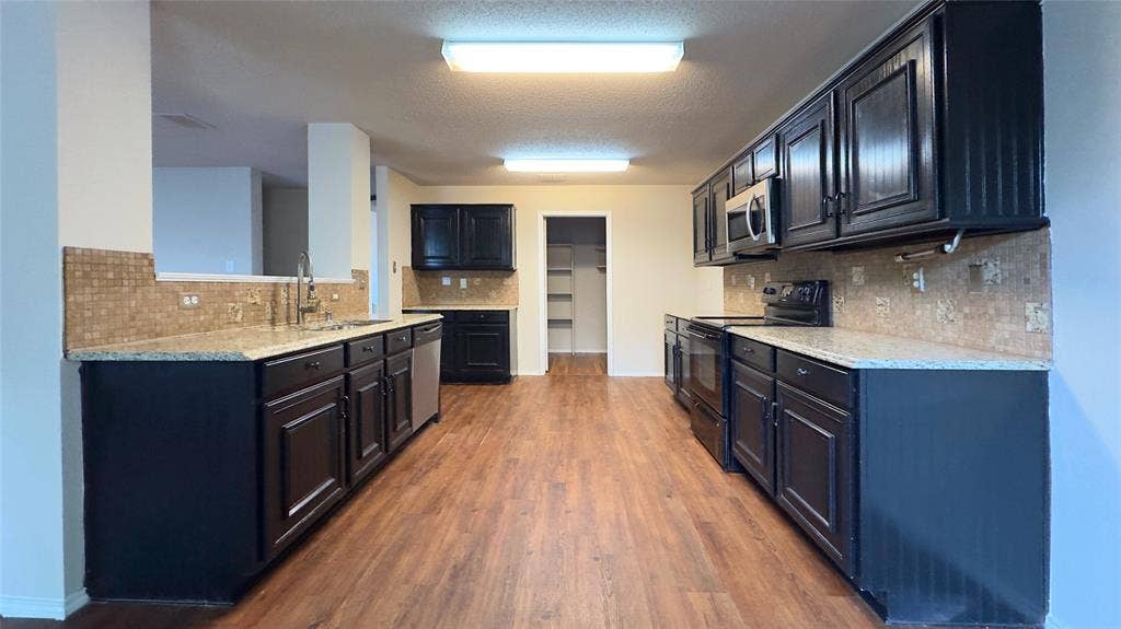 5321 Devils River Drive, McKinney, TX 75071 5321 Devils River Drive, McKinney, TX 75071