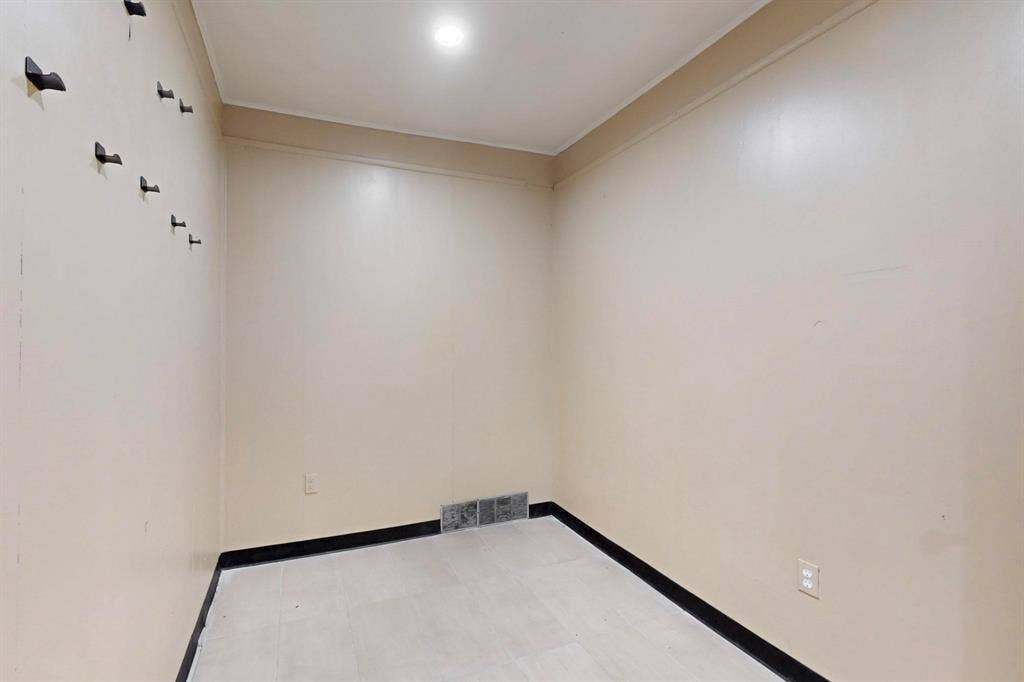 630 Dalworth Street, Grand Prairie, TX 75050 630 Dalworth Street, Grand Prairie, TX 75050