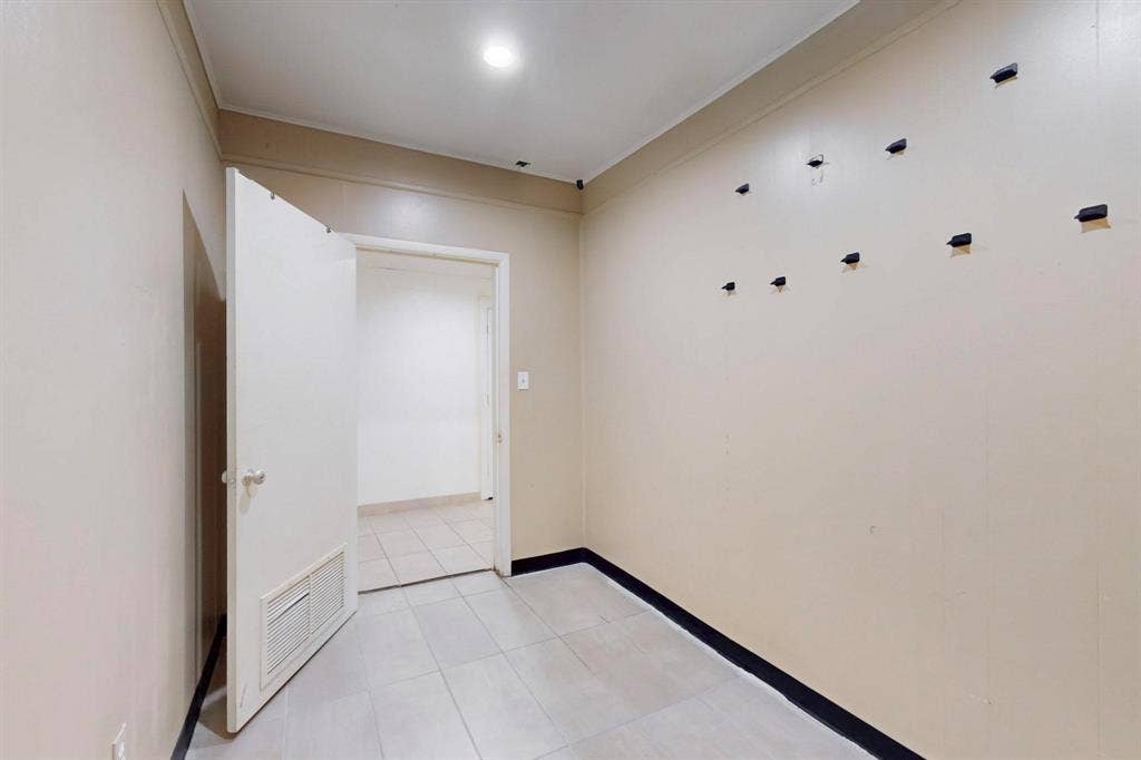 630 Dalworth Street, Grand Prairie, TX 75050 630 Dalworth Street, Grand Prairie, TX 75050