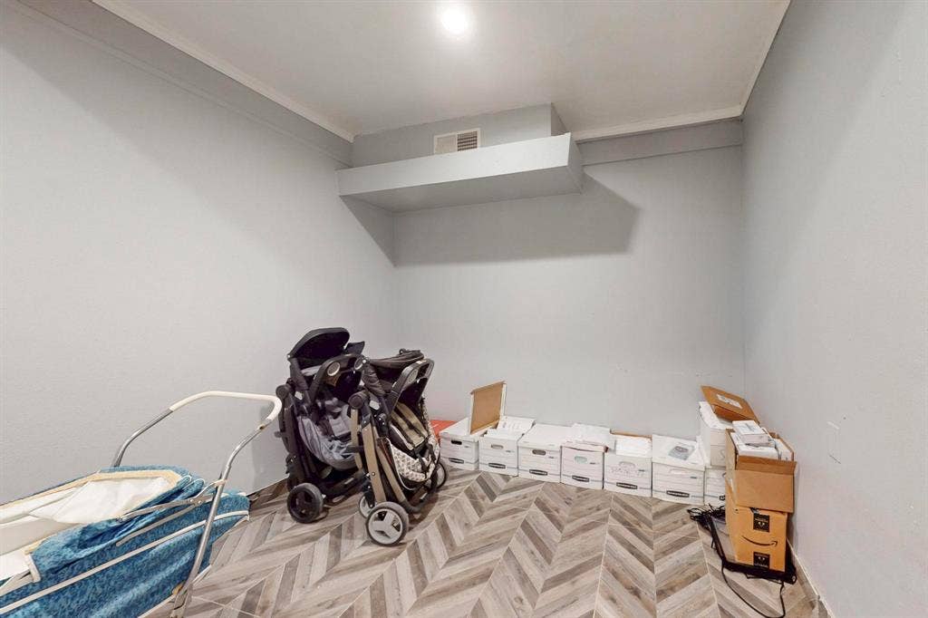630 Dalworth Street, Grand Prairie, TX 75050 630 Dalworth Street, Grand Prairie, TX 75050