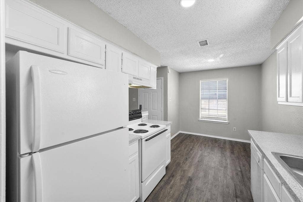 606 Kings Way Drive, #C, Mansfield, TX 76063