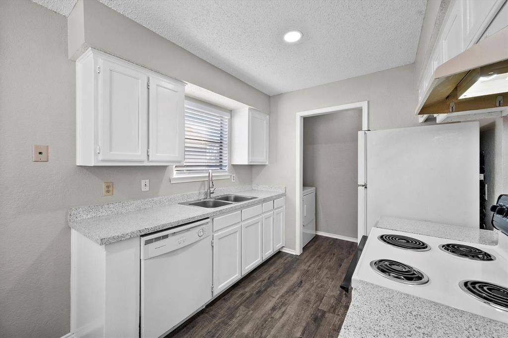 606 Kings Way Drive, #C, Mansfield, TX 76063