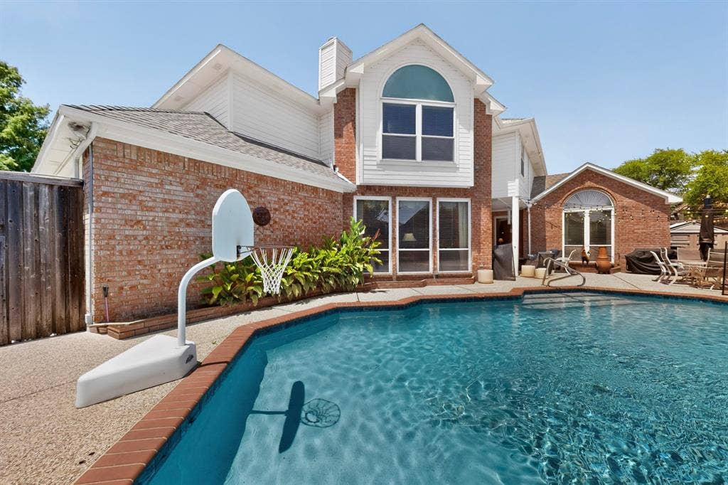 3820 Nash Lane, Plano, TX 75025 3820 Nash Lane, Plano, TX 75025