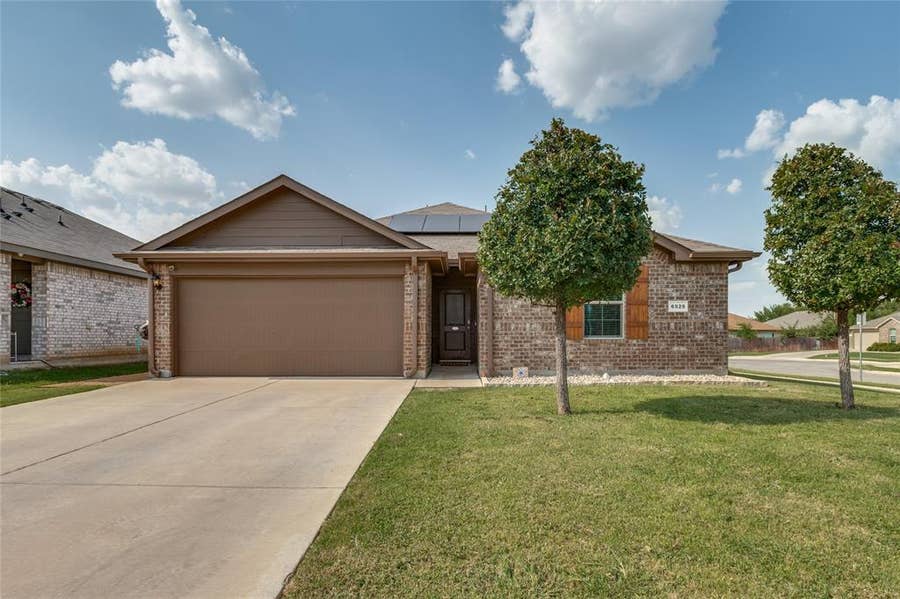 Property photo for 6929 Whisper Field, Fort Worth, TX