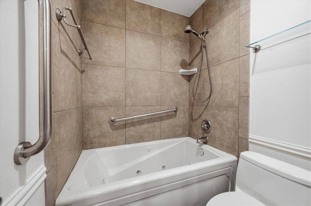 2669 Daffodil Drive, Richardson, TX 75082 2669 Daffodil Drive, Richardson, TX 75082