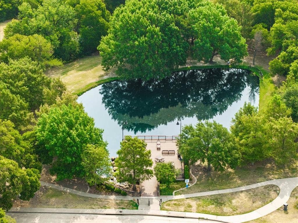 2669 Daffodil Drive, Richardson, TX 75082 Crowley Park minutes walk from this house.