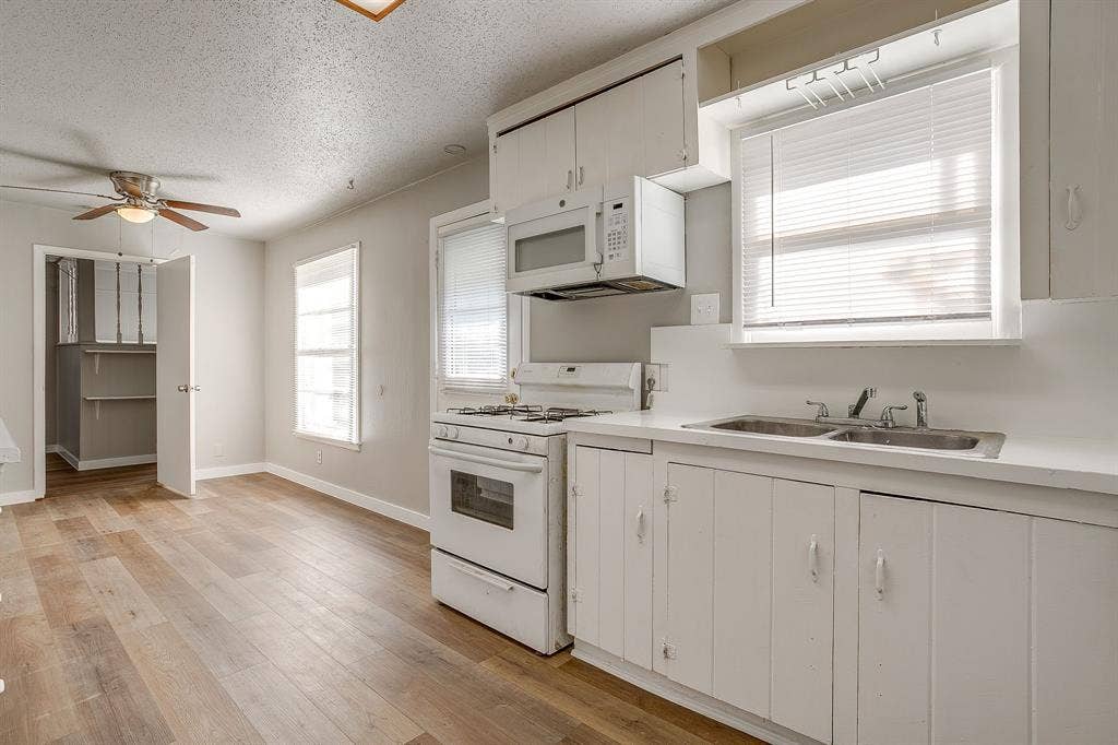 3112 Willow Park Street, Richland Hills, TX 76118 3112 Willow Park Street, Richland Hills, TX 76118