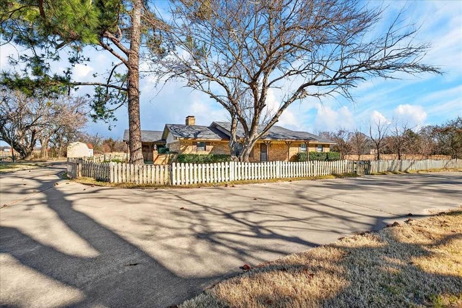 Property photo for 11710 State Highway 198 Highway, Payne Springs, TX