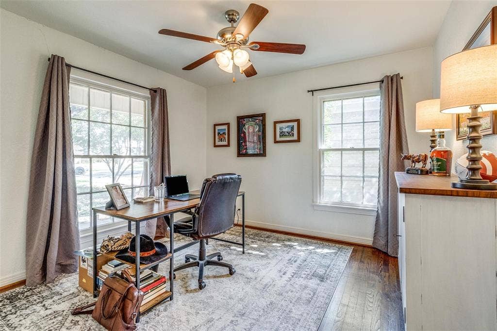 3732 Seguin Drive, Dallas, TX 75220 3732 Seguin Drive, Dallas, TX 75220